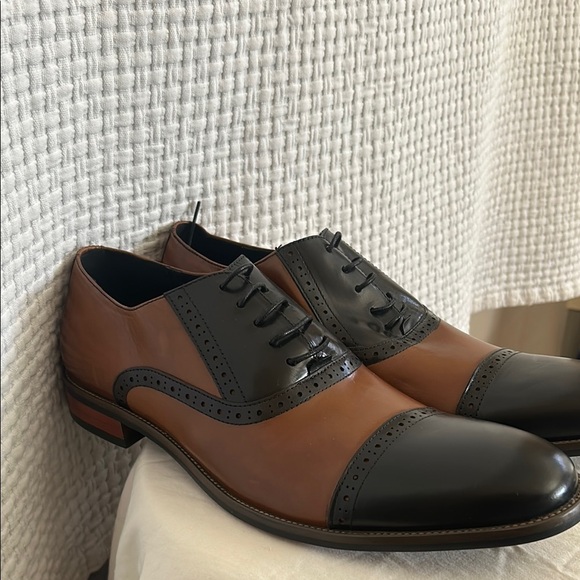 Elegant Black and Brown Men's Oxfords - Picture 3 of 15